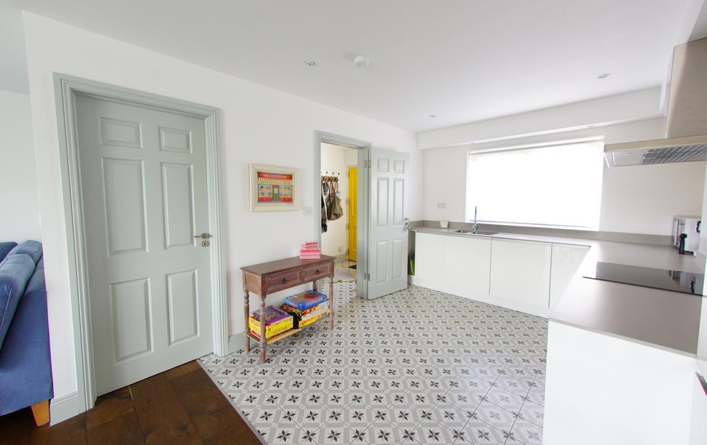 Vila Kinsale Exteriér fotografie